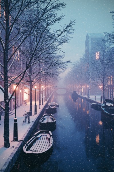 amsterdam winter night