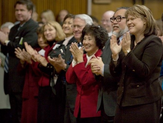 standingovation.jpg