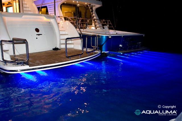under-water-marine-lighting-aqualuma-electronics-online.jpg