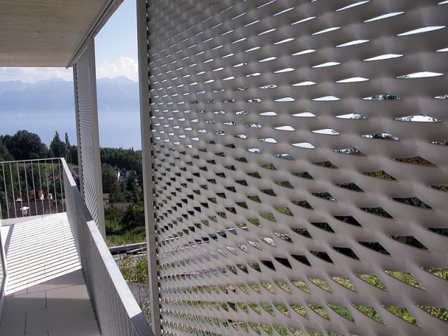 expanded-metal-maracana-shading-device-04.jpg