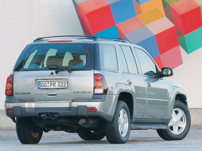 chevrolet_TrailBlazer_08_10.jpg