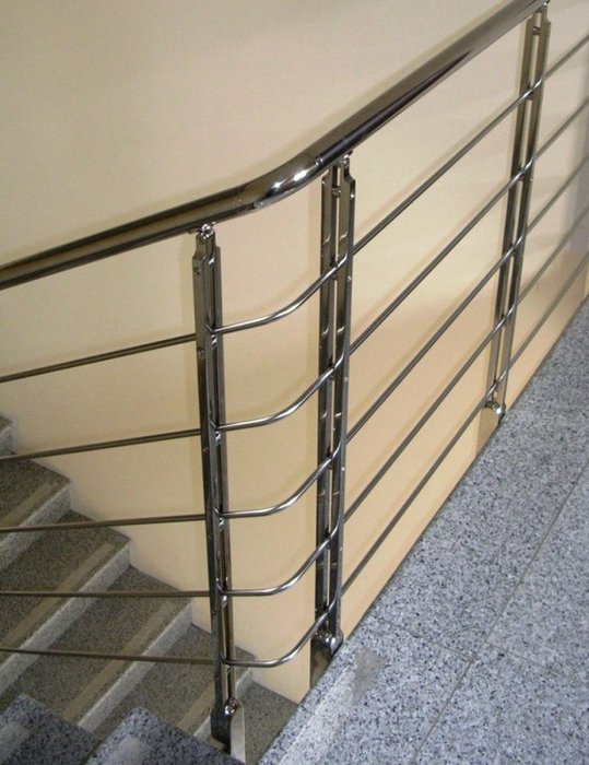 ringhiera%20inox%205%20angolo%20part2.jpg
