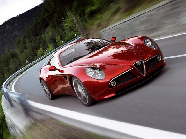 l_alfa_romeo_8c_competizione_su_strada..._36517.jpg