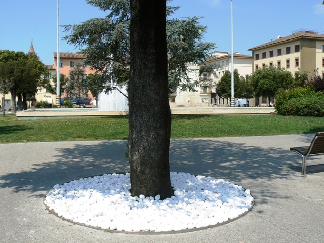empoli_piazza_vittoria_sassi2.jpg
