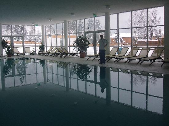 piscina-coperta.jpg
