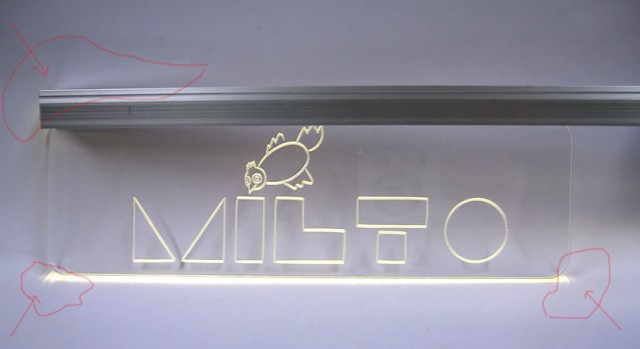 targa in plexiglass illuminata con led.jpg